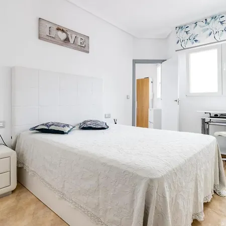 Flat 3 Minutes From Naufragos Апартаменты *