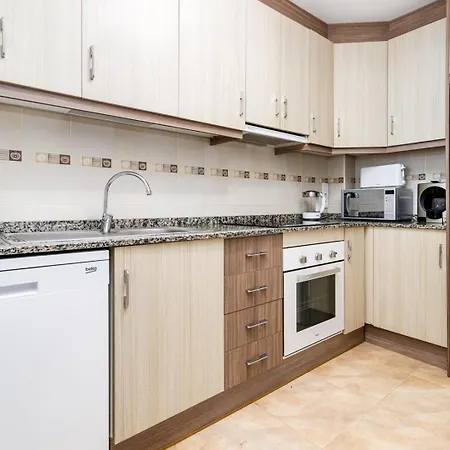 Flat 3 Minutes From Naufragos Торевьиа