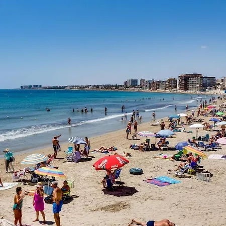 Flat 3 Minutes From Naufragos *