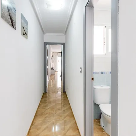Flat 3 Minutes From Naufragos Апартаменты