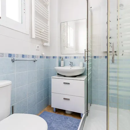 Flat 3 Minutes From Naufragos * Торевьиа