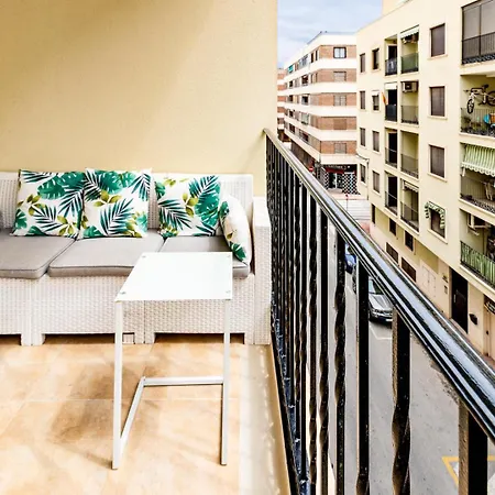 Flat 3 Minutes From Naufragos Апартаменты Торевьиа